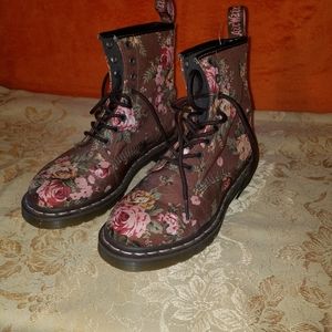 Dr. Martens air cushion sole boots